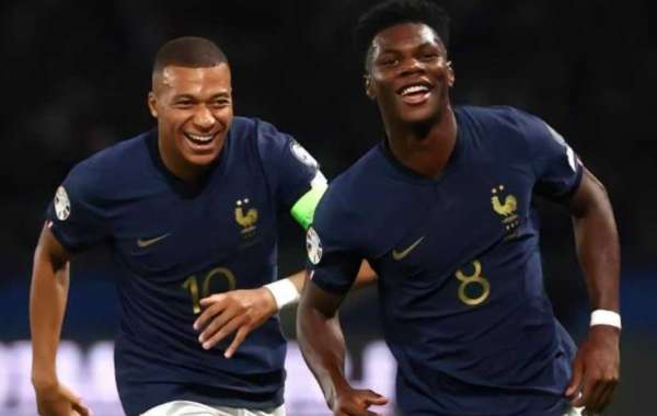 Mbappé a Junior Thuram vstřelili klíčové góly a pomohli Francii porazit Irsko 2:0