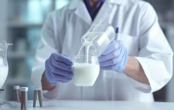 A Closer Look at Casein and Whey: The Two Types of Milk Protein